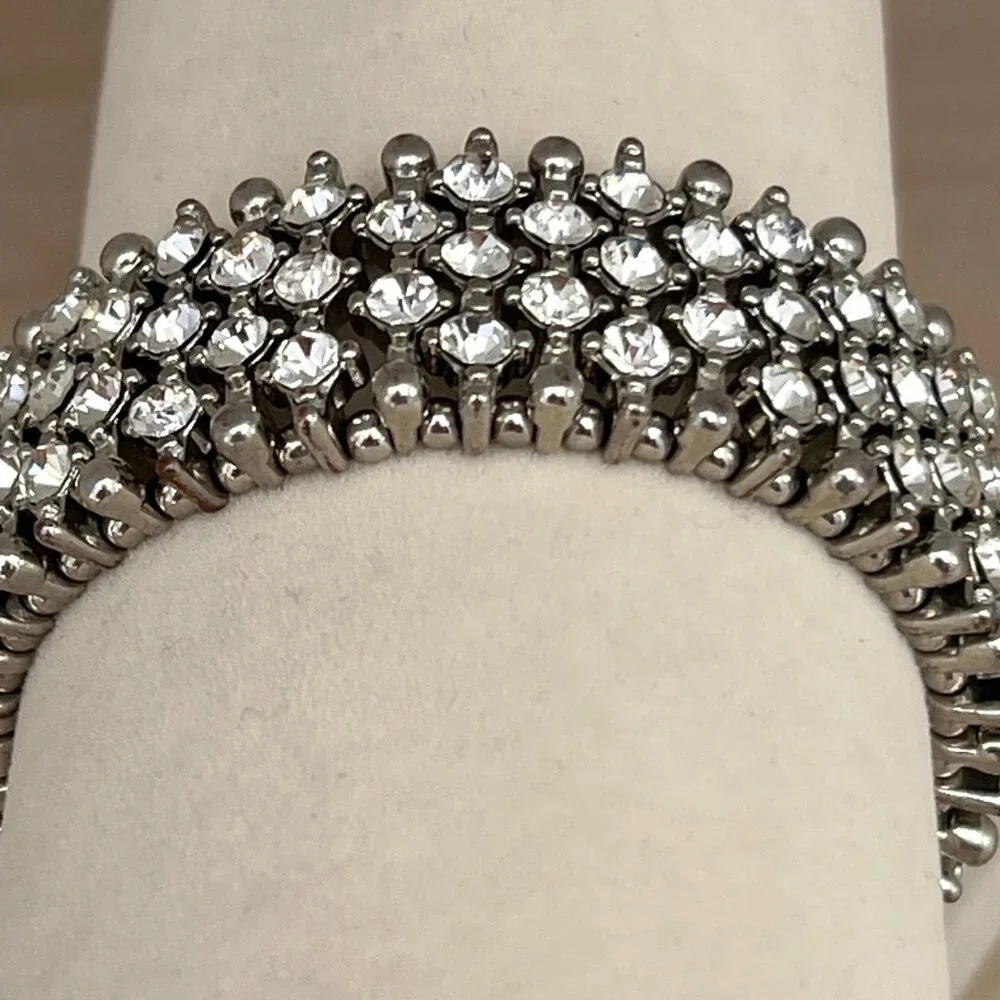 Vintage White Rhinestone Silver-tone Metal  1" Wide Stretch Bracelet / Showgirl - Picture 12 of 14